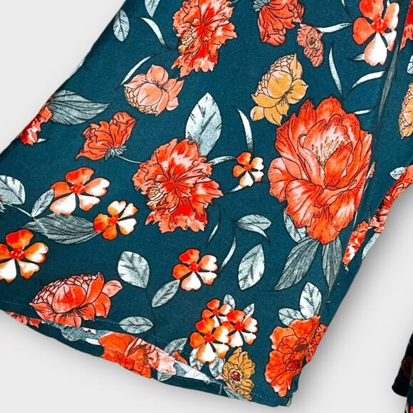 HAYDEN LOS ANGELES Green Boho Oversized Peplum V Neck Floral Top Size Large - Picture 4 of 7